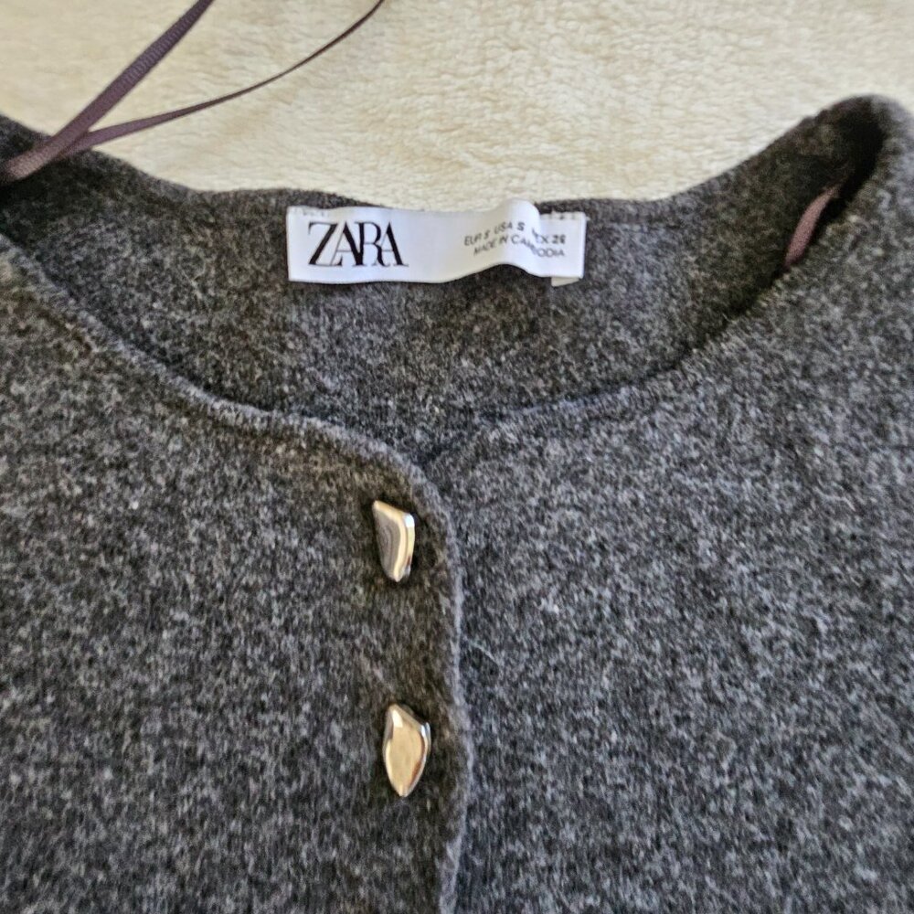 Cardigan - Picture 3 of 3
